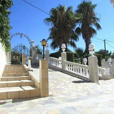Castellino Zwillingsstudios Apartment